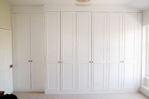 Fitted wardrobes in alcoves